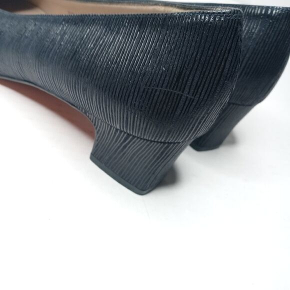 Salvatore Ferragamo black heels size 7.5 - Picture 7 of 9